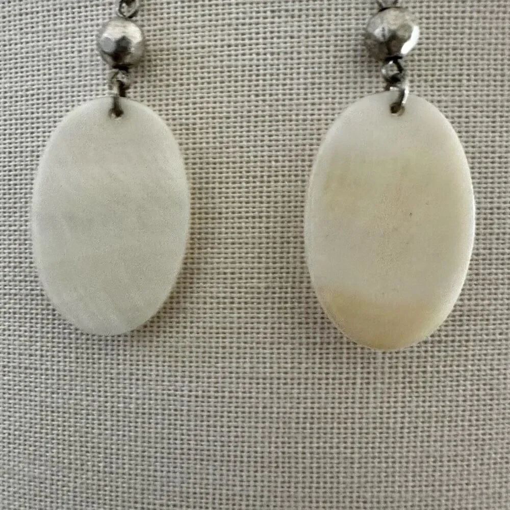 Mother of Pearl oval drop earrings